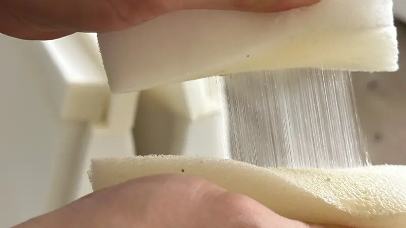 fokis-industrial-sbs-spray-adhesives-performance-testing-stringing-close-up-01
